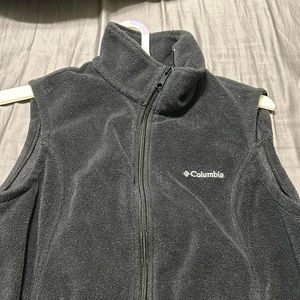 Columbia vest